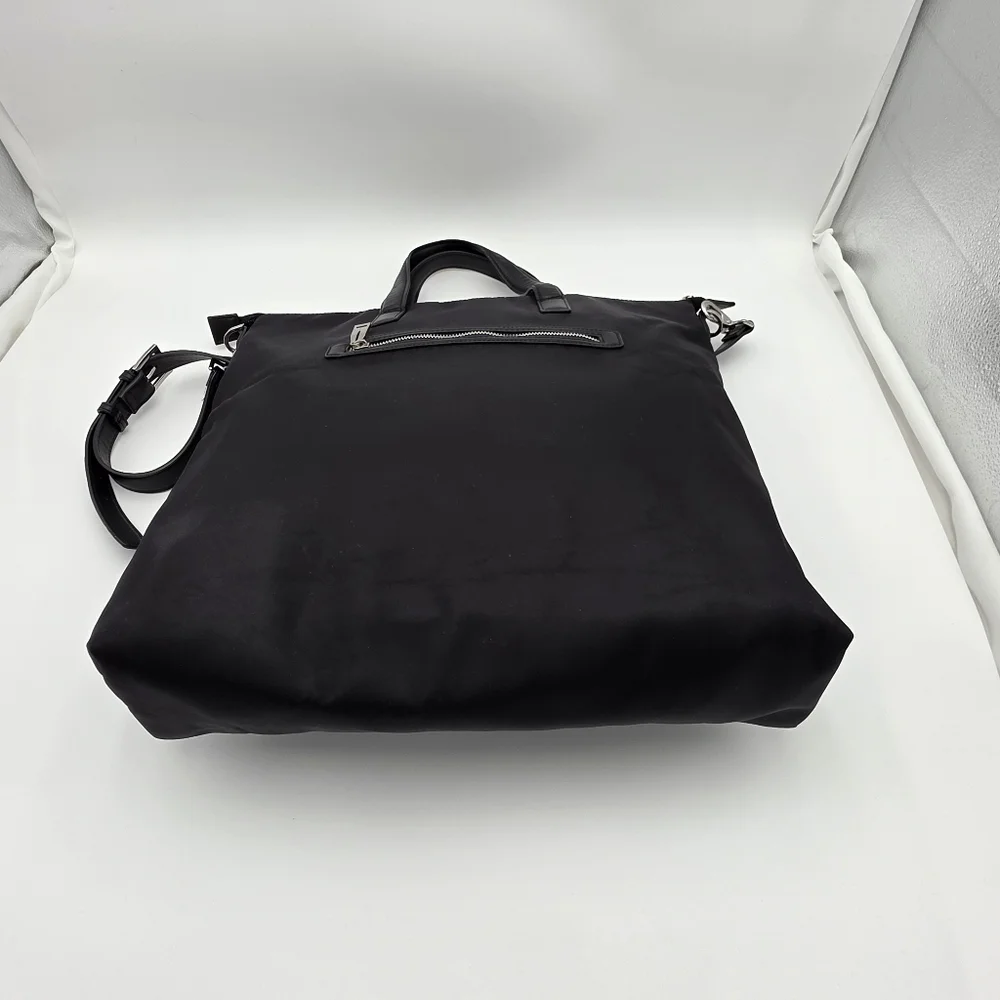 Reiss Carlton Nylon Black Messenger Bag - Picture 9 of 16